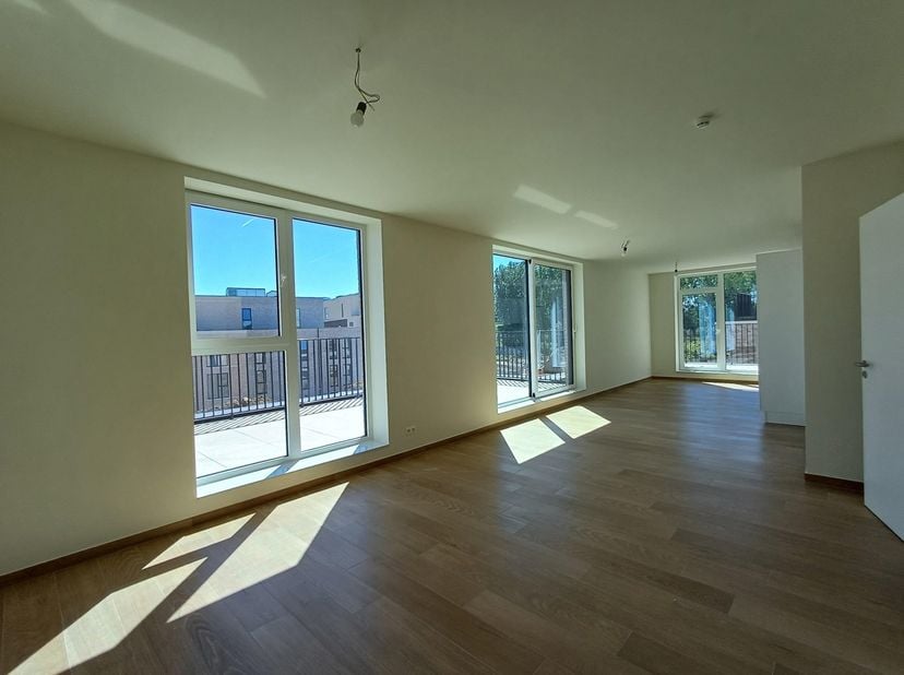 Vous êtes à la recherche d’un appartement 3 chambres élégant et confortable dans une résidence neuve ? La Résidence De Lediaan, située à Machelen, pro