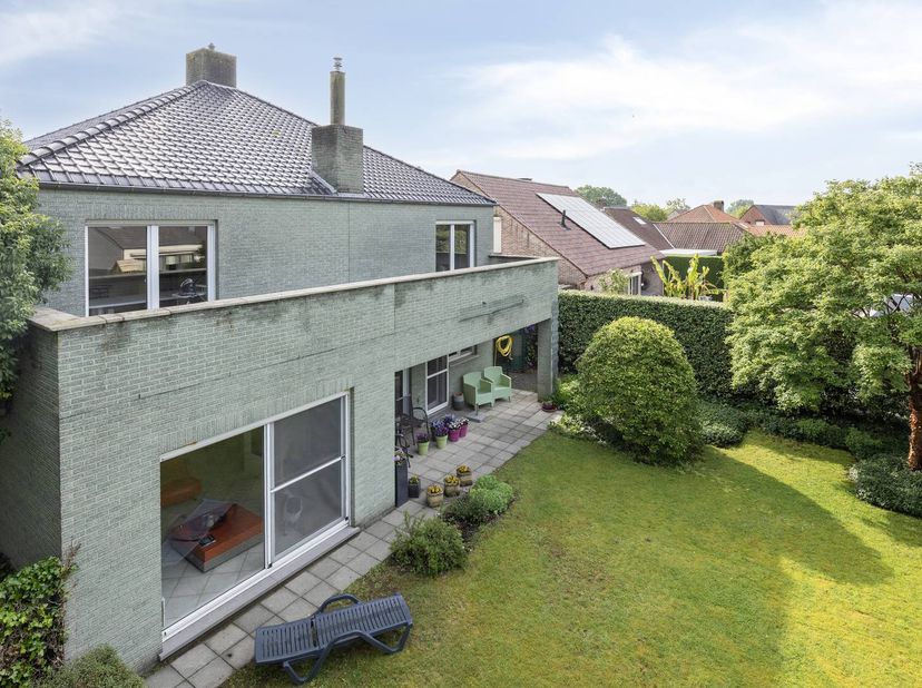 Bedrijfsvastgoed te koop in Heilig Bloedstraat 32,
                    2320 Hoogstraten