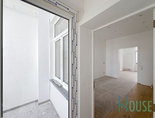                                         Appartement à vendre à Schaerbeek, € 270.000
