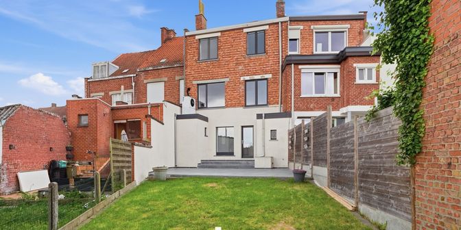 Huis te koop in Julius En Maurits Sabbestraat 120, 8930 Menen