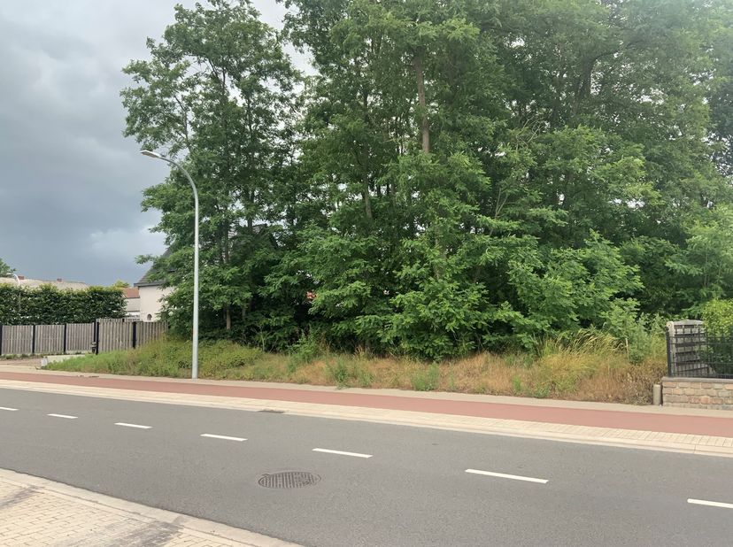 Ruim perceel bouwgrond in hartje Herentals.<br />
Bent u op zoek naar de perfecte plek om uw eigen woning te realiseren? Deze schitterende bouwgrond
