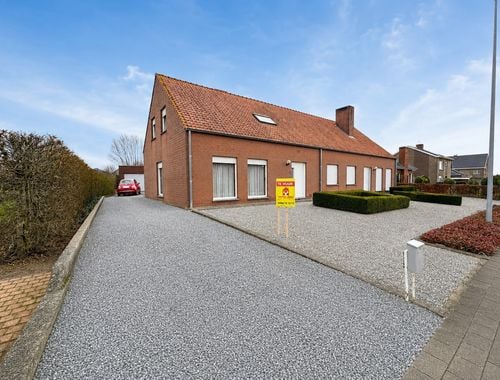                                         Maison à louer à Hooglede, € 840
