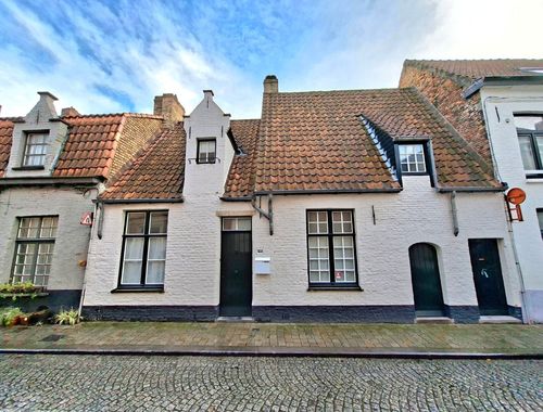                                         Maison à louer à Brugge, € 1.080
