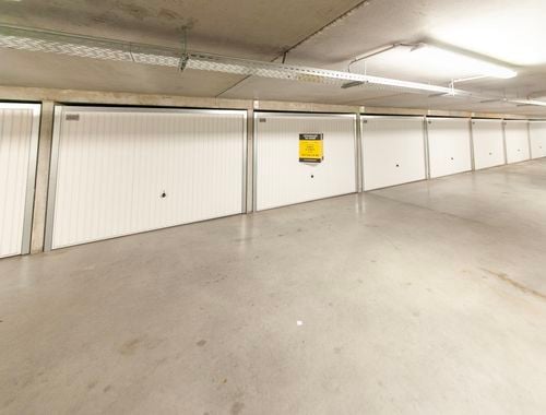                                         Box à vendre à Nieuwpoort, € 40.000
