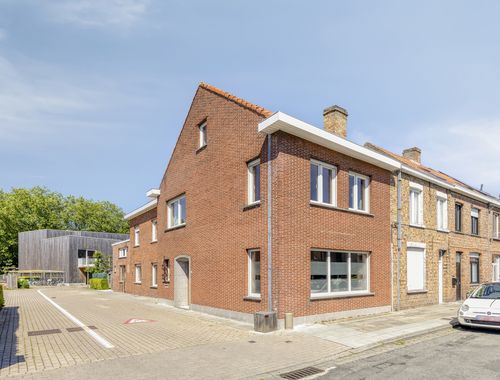                                         Woning te koop in Sint-Andries, € 369.000
