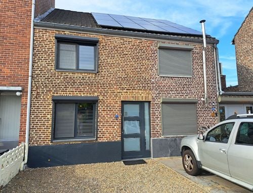                                         Maison à louer à Rekem, € 900
