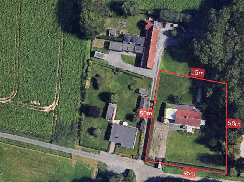 Huis te koop in Grote Kruisstraat 83,
                    8930 Lauwe