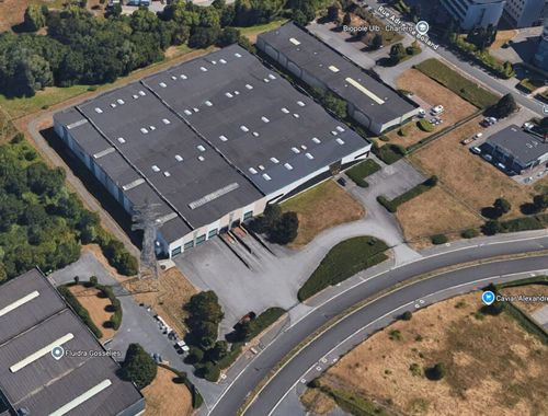                             Bâtiment d’entreprise à louer à Gosselies
