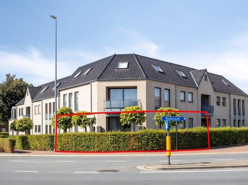 Appartement te koop in Venlosesteenweg 40 - b bus 1,
                    3680 Maaseik