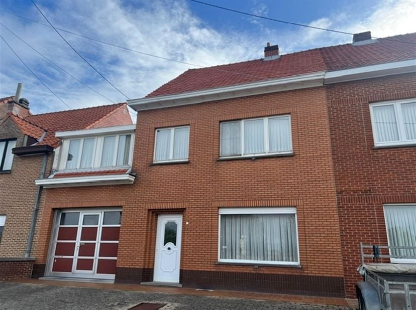 Huis te koop in Diestersteenweg 40,
                    3850 Nieuwerkerken