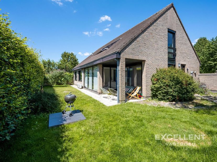 Huis te koop in ,
                    9800 Deinze