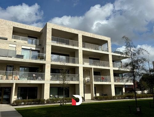                                         Appartement à louer à Sint-Pieters, € 720
