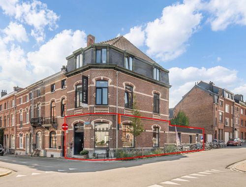                                         Handelsgelijkvloers te huur in Heverlee, € 2.000

