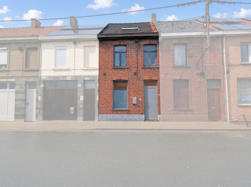 Huis te huur in Handboogstraat 32,
                    8800 Roeselare