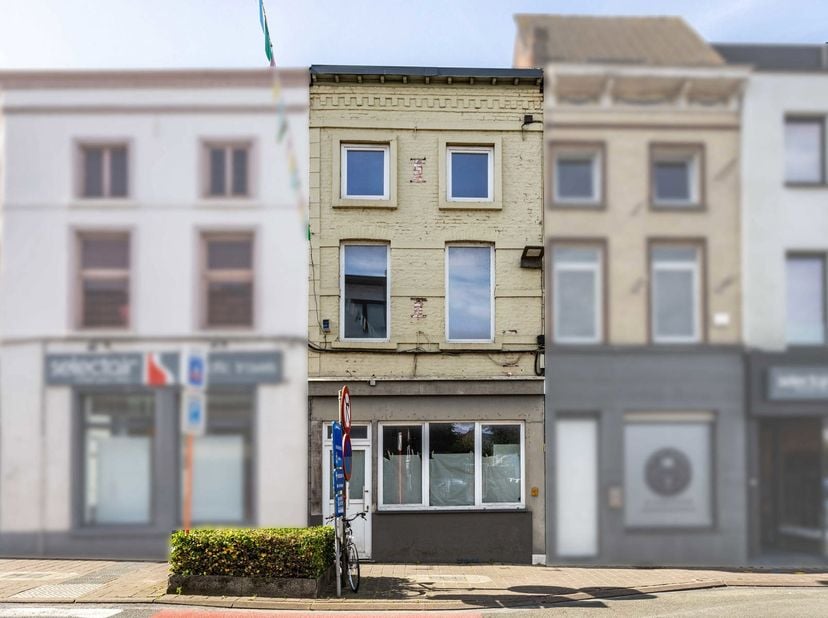 Eerste bezoekmoment: zaterdag 13 juni, enkel op afspraak. Contacteer Pieter Cardoen op 047536 1252 of Pieter@cornelis-goeman.be<br />
Deze renoveerde