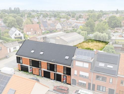                                         Maison unifamiliale à vendre à Zwijndrecht, € 489.000
