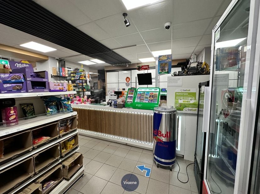 Bien professionnel à remettre
                    à 8400 Oostende