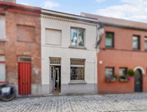                                         Eengezinswoning te koop in Brugge, € 262.000
