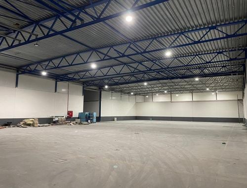                                         Bedrijfsgebouw te huur in Hasselt, € 3.934
