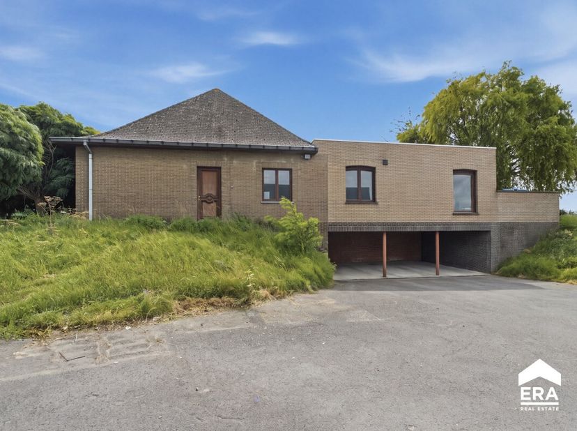 Huis te koop in Bruggesteenweg 30B,
                    8830 Gits