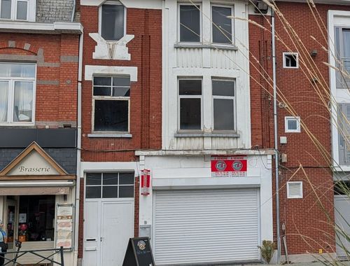                                         Bâtiment commercial à vendre à Comines, € 199.000
