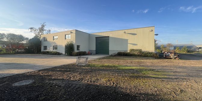 Bedrijfsvastgoed te koop in Nijverheidslaan 1580, 3660 Opglabbeek