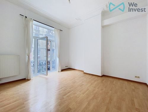                                         Duplex te huur in Elsene, € 875
