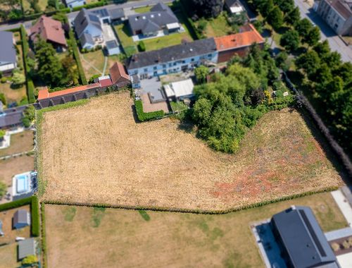                                         Grond te koop in Tournai, € 199.000
