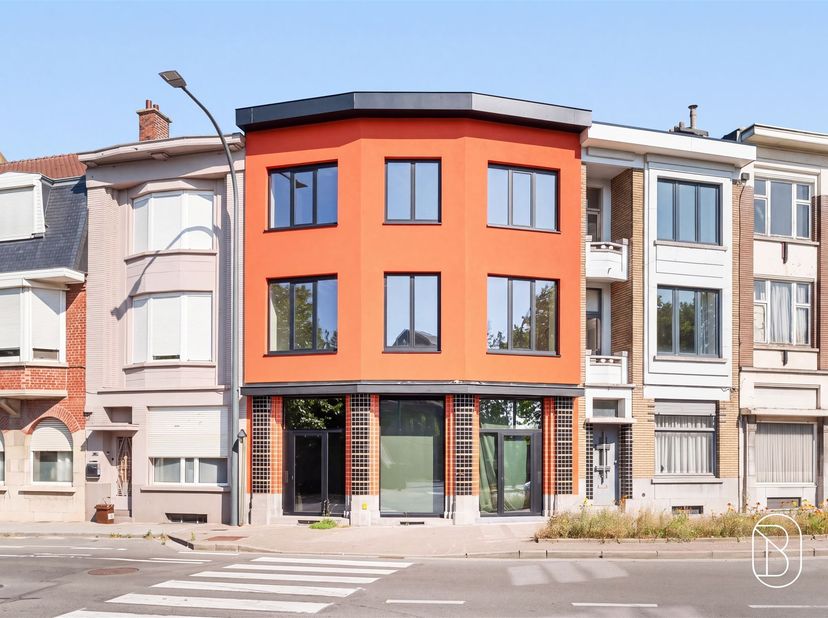 Huis te koop in Viermaartlaan 1a,
                    9600 Ronse