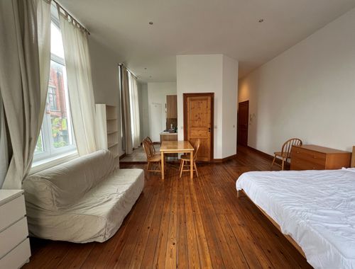                                         Studio te huur in Brussel, € 980
