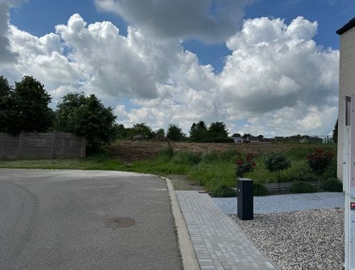                                         Bouwgrond te koop in Heers, € 90.000
