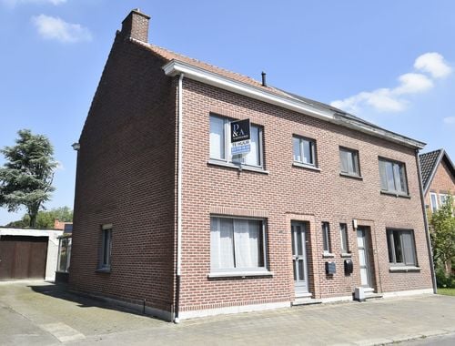                                         Maison unifamiliale à louer à Nieuwkerken-Waas, € 1.150
