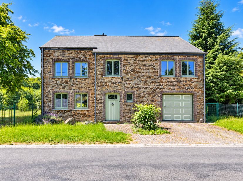 Huis te koop in Tailles 11 bus a,
                    6661 Tailles