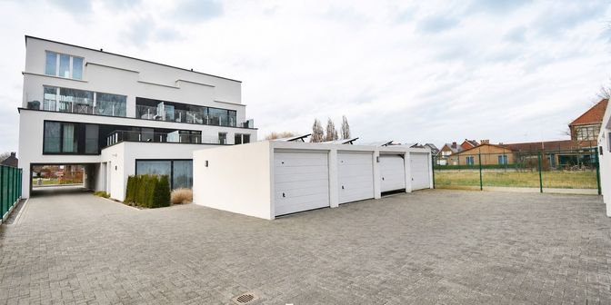 Garage à vendre à Sint-Elooistraat 31, 8210 Zedelgem