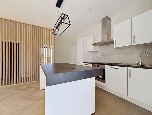                                         Penthouse te koop in Anderlecht, € 349.000
