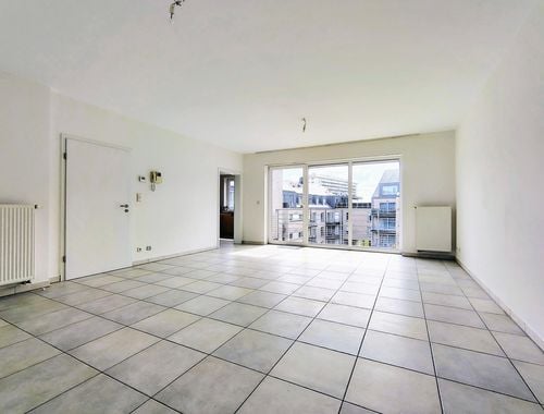                                         Appartement à louer à Woluwe-Saint-Lambert, € 1.400
