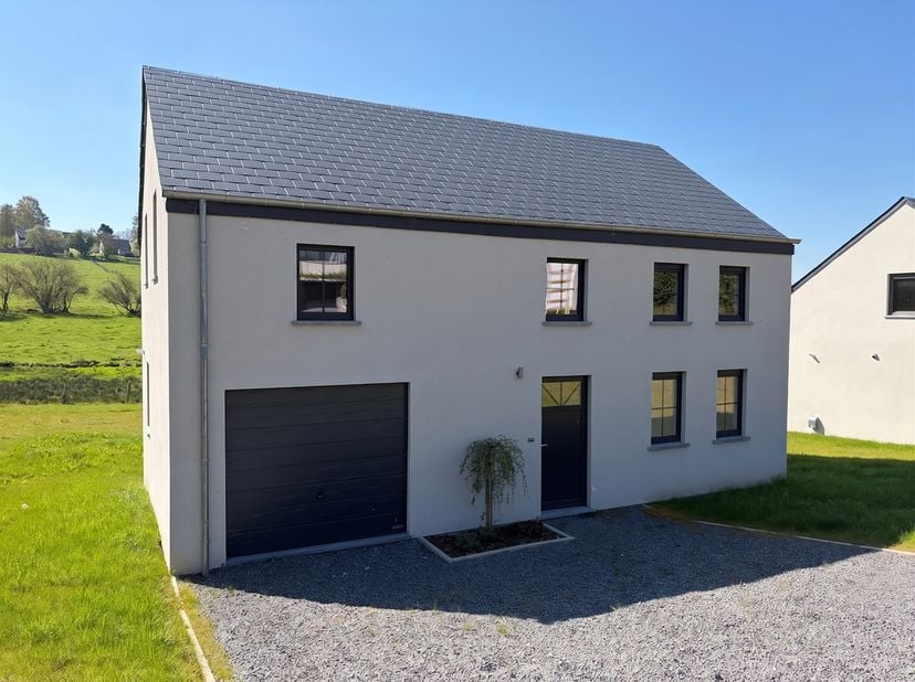 Huis te koop in Route de Poix 49,
                    6870 Saint-Hubert