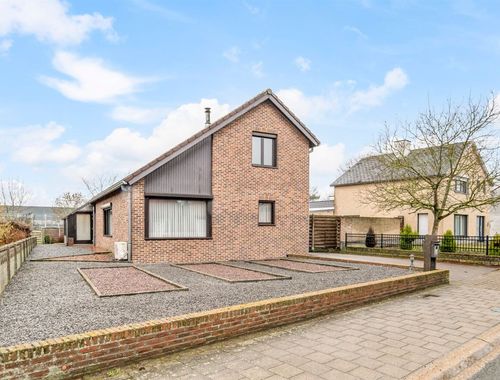                                         Eengezinswoning te koop in Neerpelt, € 398.000
