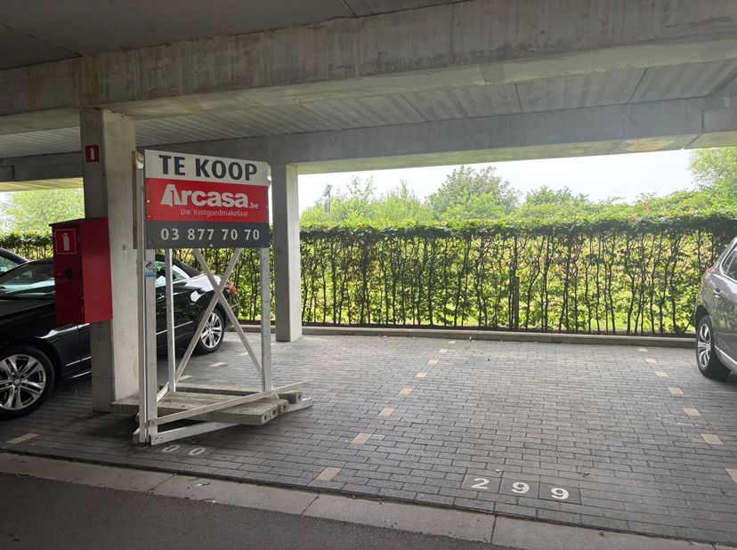 Garage à vendre
                    à 2620 Hemiksem