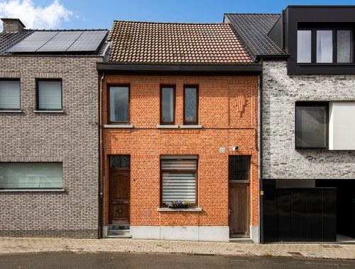                                         Maison unifamiliale à vendre à Bazel, € 349.000
