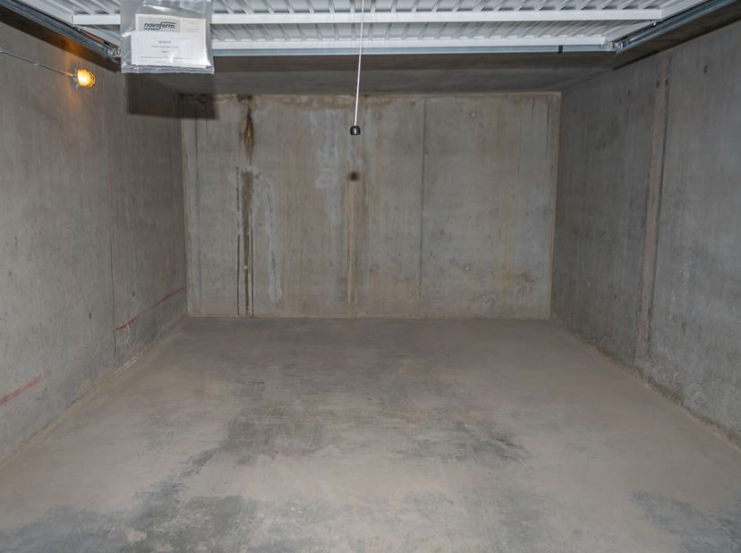 Garage à vendre
                    à 8400 Oostende