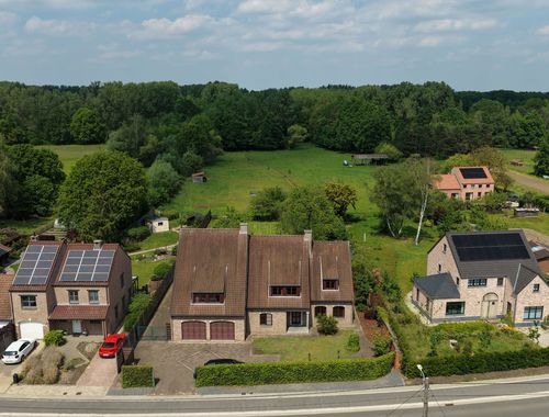                                         Uitzonderlijke woning te koop in Rotselaar, € 749.000

