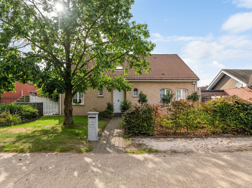 Huis te koop in Molenheide 15,
                    2275 Lille