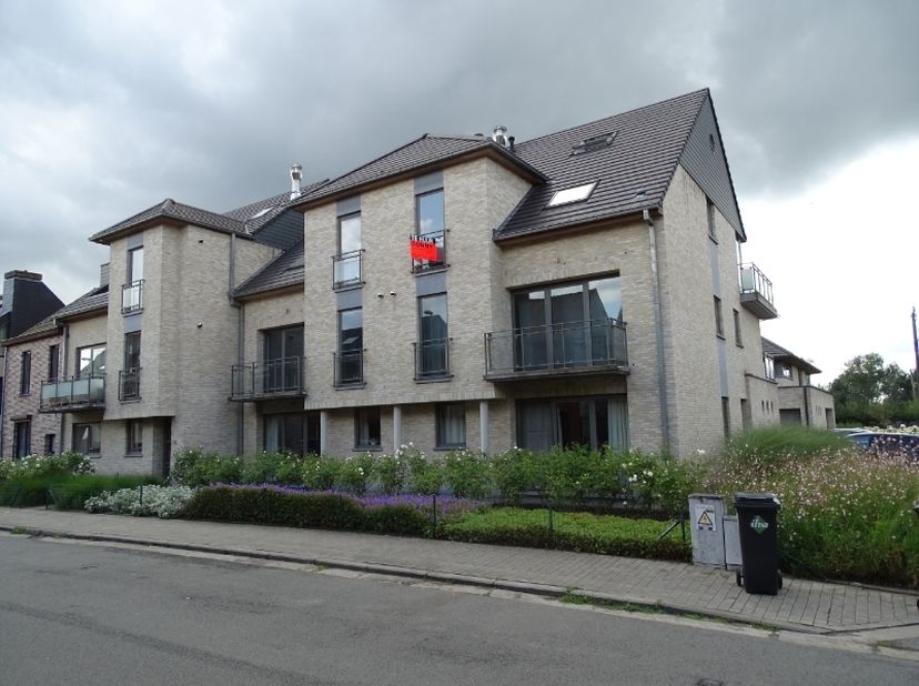 Appartement à louer
                    à 9420 Erpe