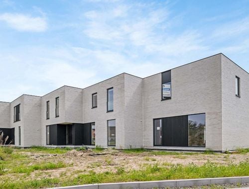                                         Woning te koop in Moorsele, € 400.140
