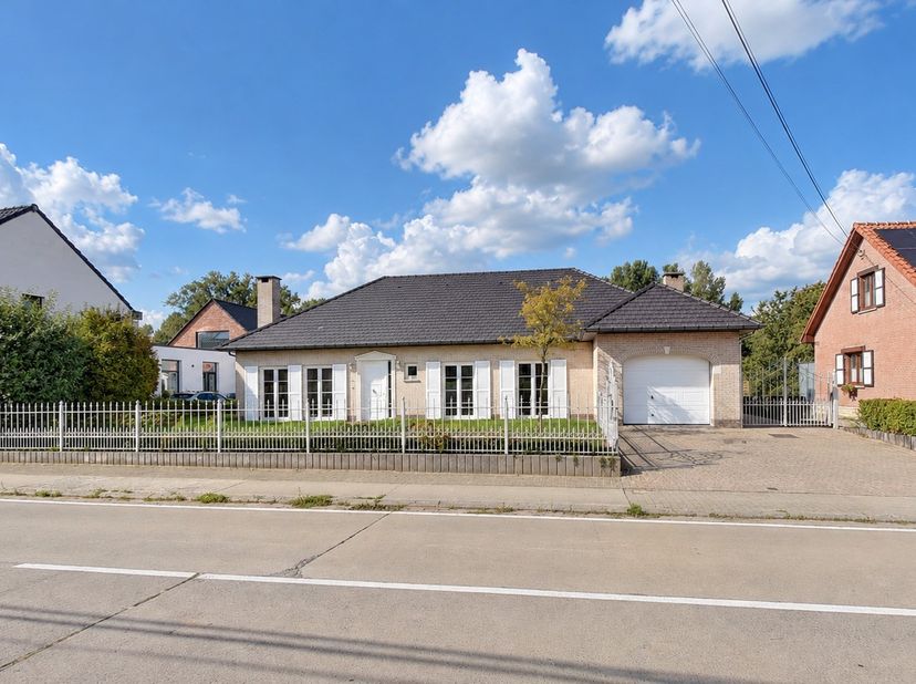 Huis te koop in Dorpstraat 608A,
                    3061 Leefdaal