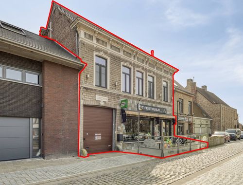                                         Bien commercial avec habitation à vendre à Kaprijke, € 787.500
