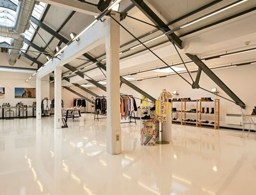                                         Kantoor te huur in Antwerpen, € 2.870
