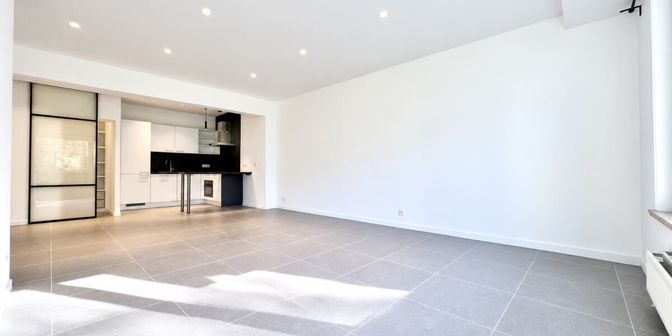 Appartement te huur in Avenue de Fré 267, 1180 Ukkel