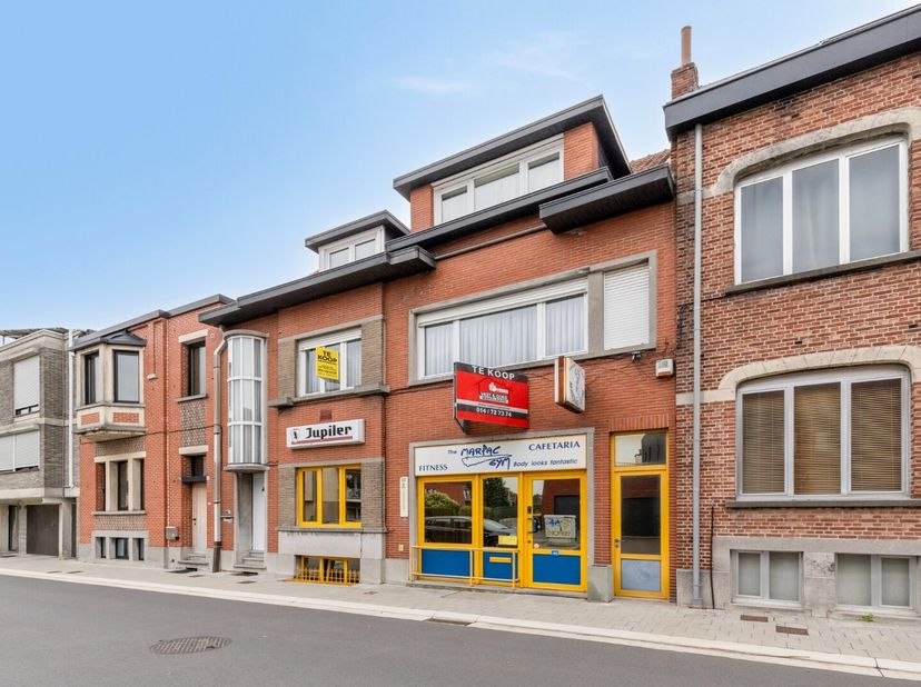 Bien professionnel à vendre
                    à 2200 Herentals